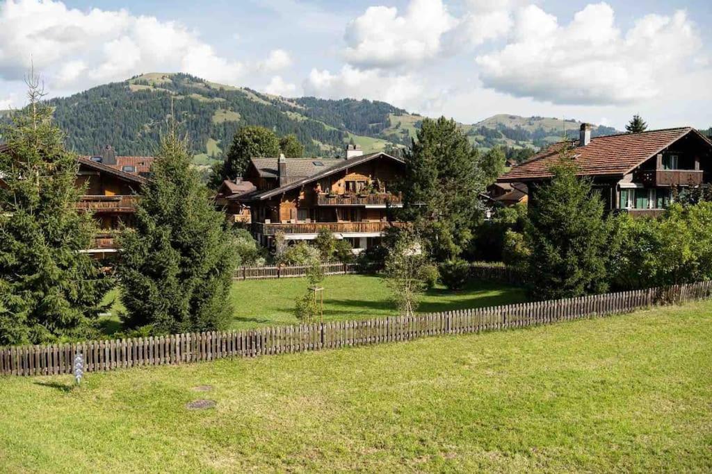 Cozy Place In Gstaad Center Bagian luar foto